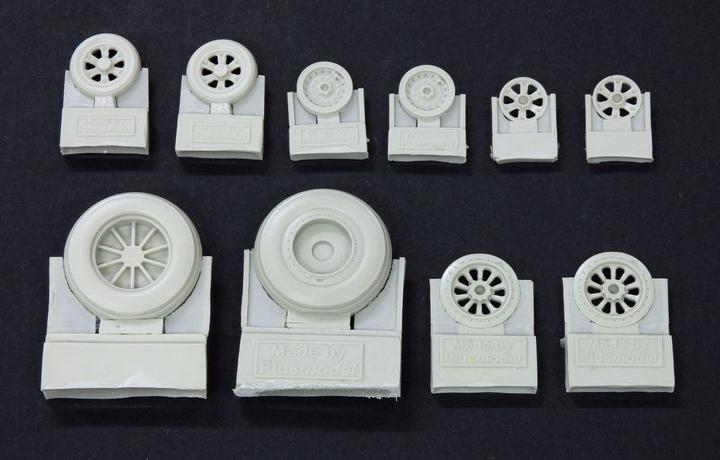 Plus Model PBM5 Mariner wheels