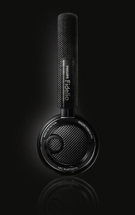 Produktbild Philips Fidelio M2BT (10 h, Akkubetrieb)