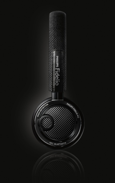 Produktbild Philips Fidelio M2BT (10 h, Akkubetrieb)