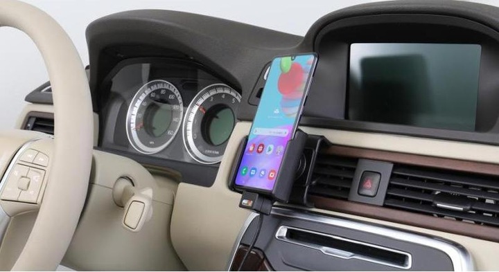 Produktbild Brodit Halter aktiv Samsung Galaxy A41 mit USB-Kabel