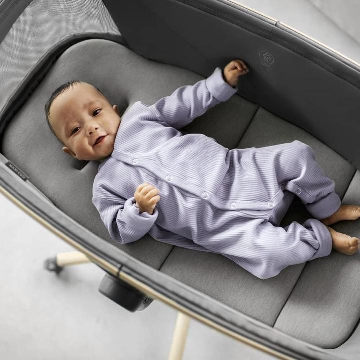 Actual product image Maxi-Cosi Alba bassinet