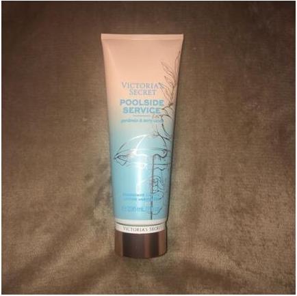 Produktbild Victoria's Secret Poolside Service BODY LOTION 236ml (Körperlotion, 236 ml)