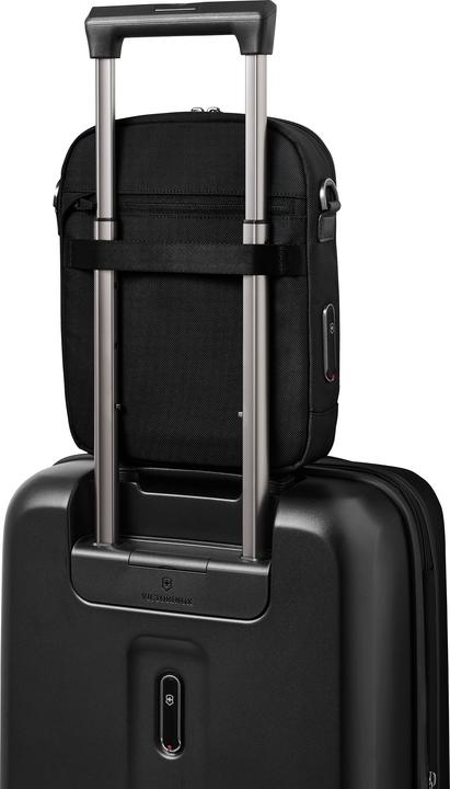Actual product image Victorinox Mythic, Crossbody Bag, Black