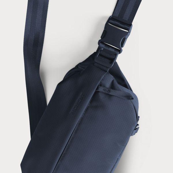 Immagine prodotto Moment Everything Sling 2L - Navy