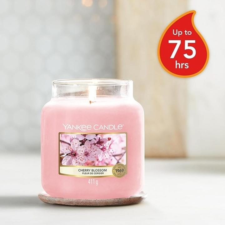 Actual product image Yankee Candle Cherry Blossom (411 g)