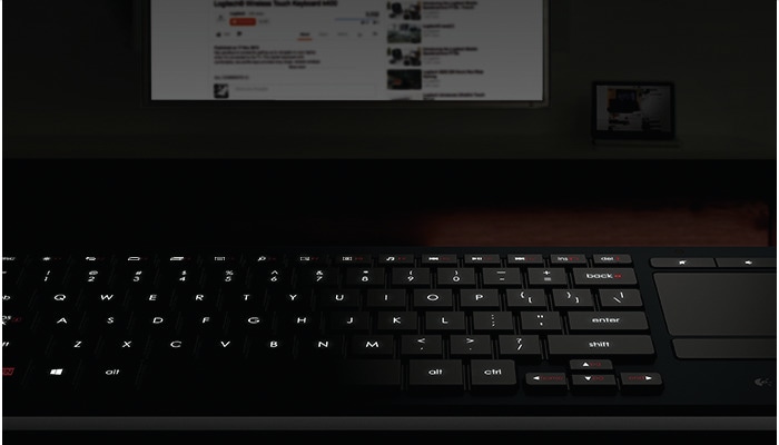 Produktbild Logitech Wireless Illuminated Keyboard K830 (US, Kabellos)