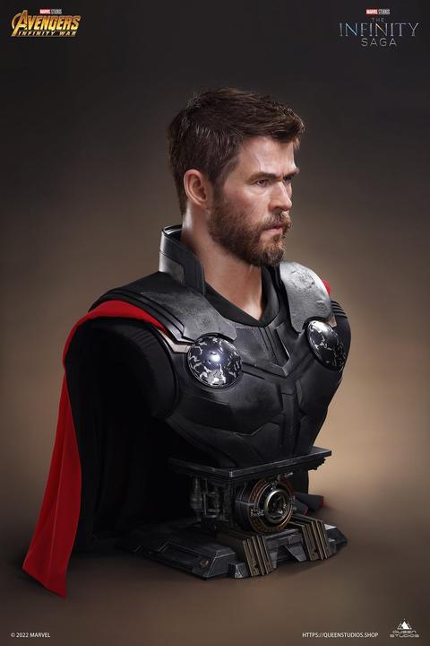 Actual product image Queen Studios Avengers - Infinity War Thor 1/1 Lifesize Büste