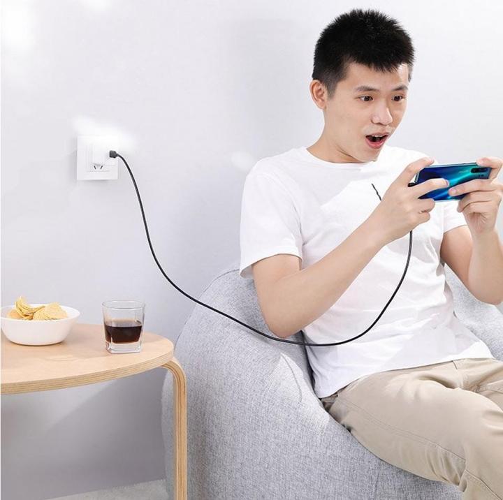 Produktbild Ugreen USB-C Huawei SuperCharge im 90 Grad L-Design (USB 3.0)