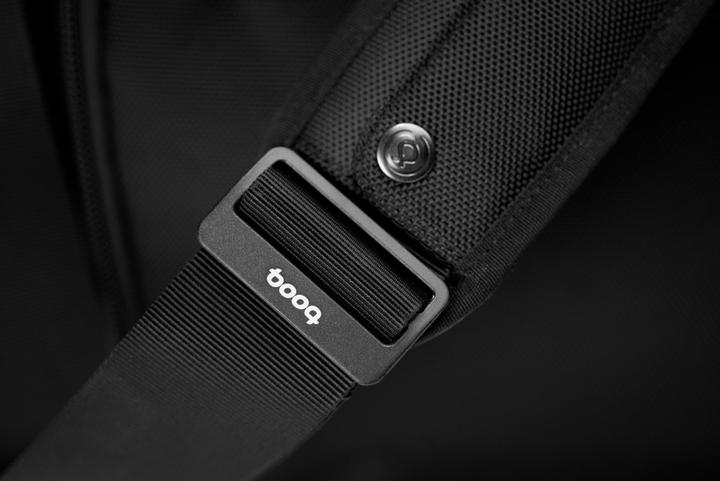 Actual product image booq Saddle Pro (16.40", Apple)