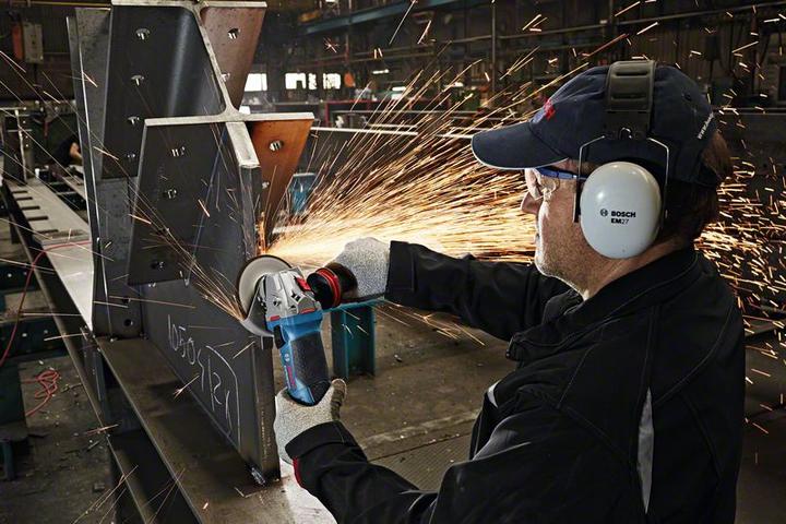 Produktbild Bosch Professional Winkelschleifer GWS 19-125 CIE (125 mm)