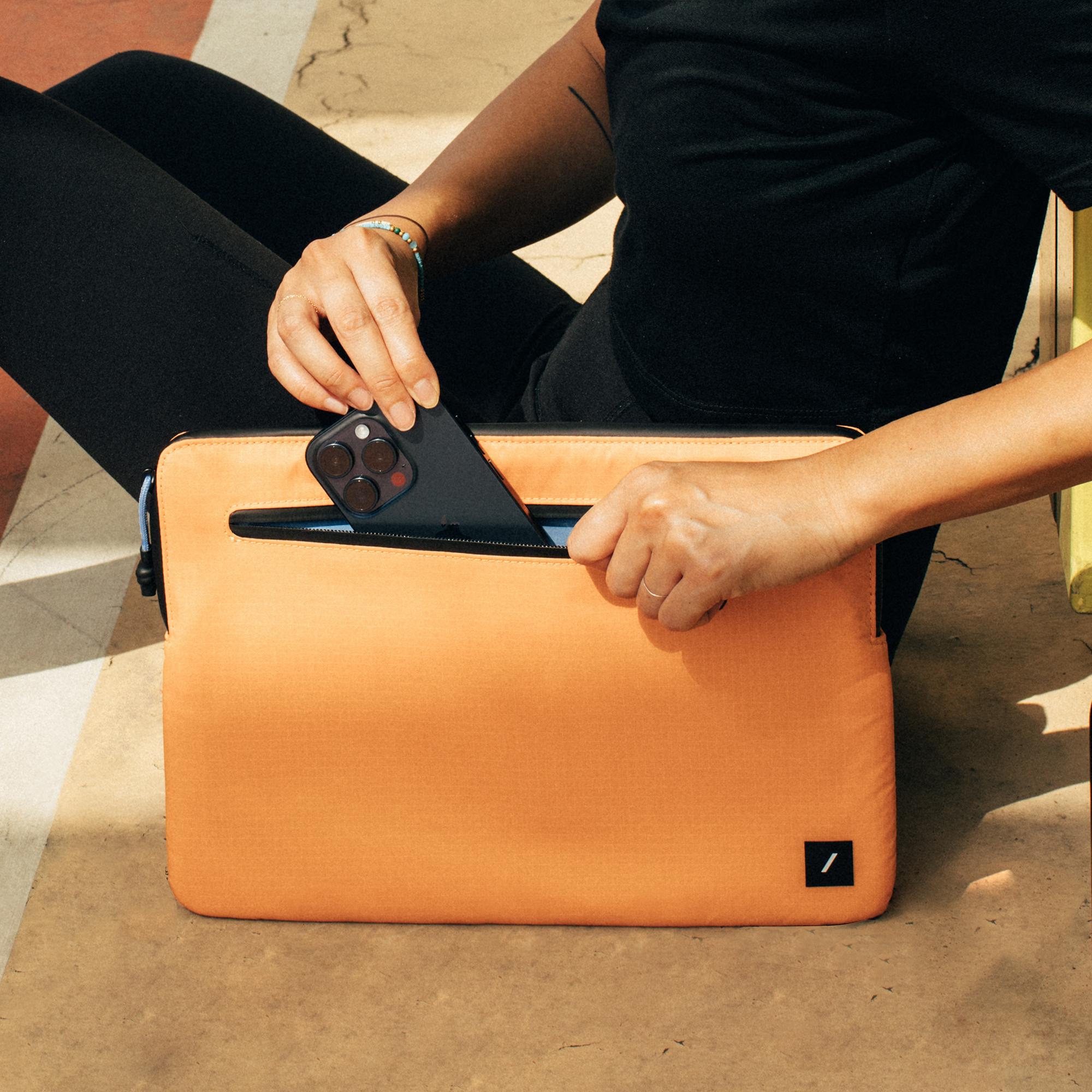 Thumbnail - Native Union Stow Lite Ultra Sleeve 15-16" (16", Universal), Notebooktasche, Orange