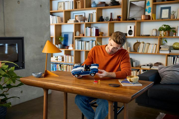 Image du produit LEGO Shelby Cobra 427 S/C (10357, LEGO Icons)