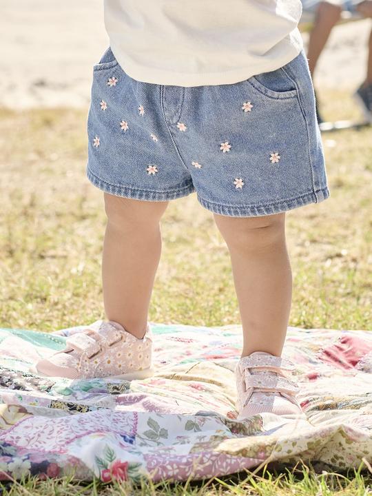 Actual product image Vertbaudet Baby Jeansshorts mit Blumenstickerei (68)