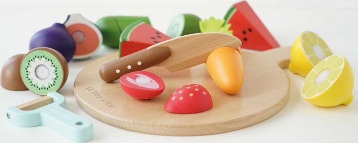 Actual product image Le Toy Van Schneidebrett mit Superfood / Chopping Board & Super Food