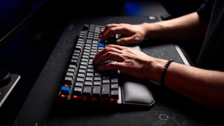 Produktbild Endorfy Thock V2 (US, Kabelgebunden, Kabellos)