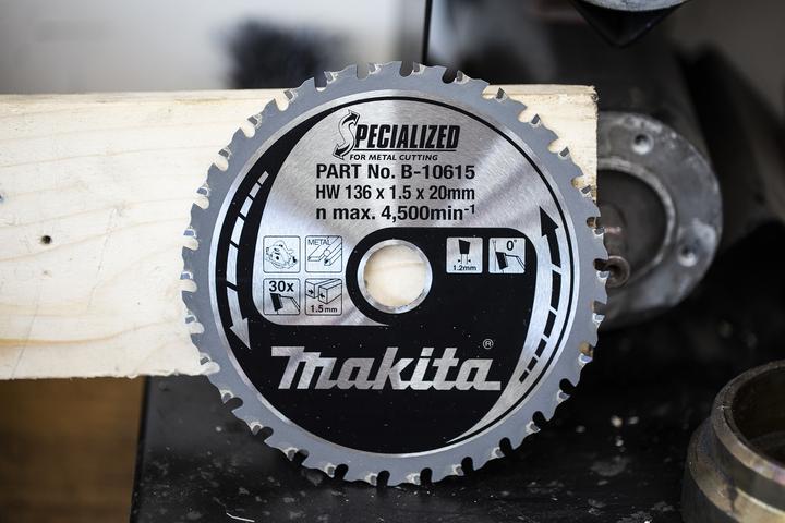 Immagine prodotto Makita TCT Blade for DCS550Z 136 x 30mm