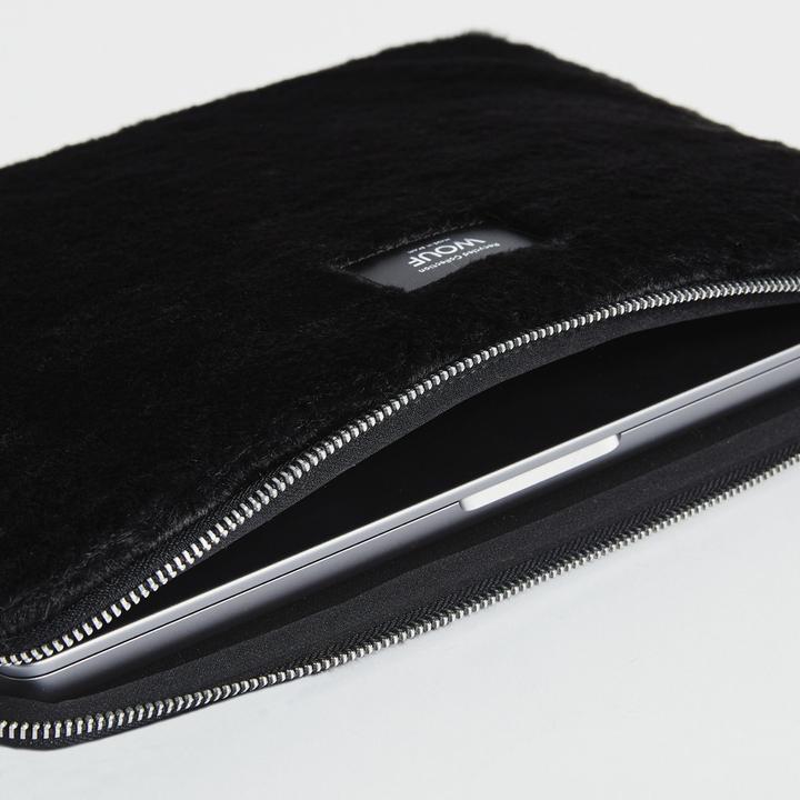 Actual product image Wouf Faux fur laptop sleeve 34 cm (15")