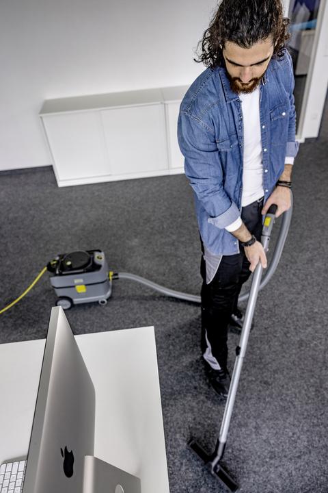 Productafbeelding Kärcher Professional T 10/1 Adv HEPA (Hoover)