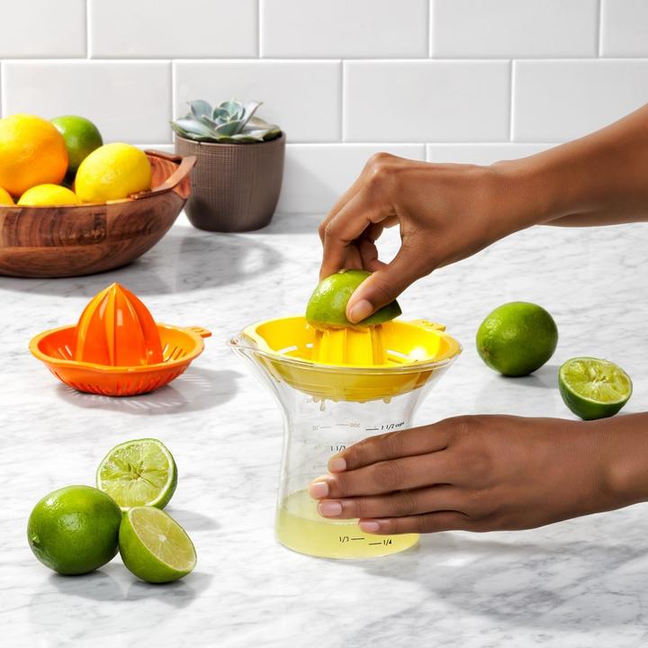 Actual product image OXO 2 in 1 citrus juicer 350ml