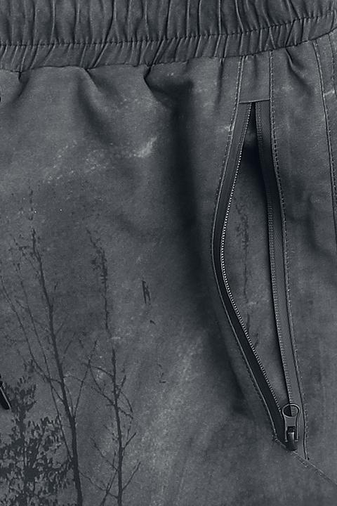 Image du produit Black Premium Rooted in Reverence (L)