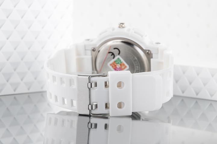 Actual product image Skmei 1688WT+ BOX Damenuhr