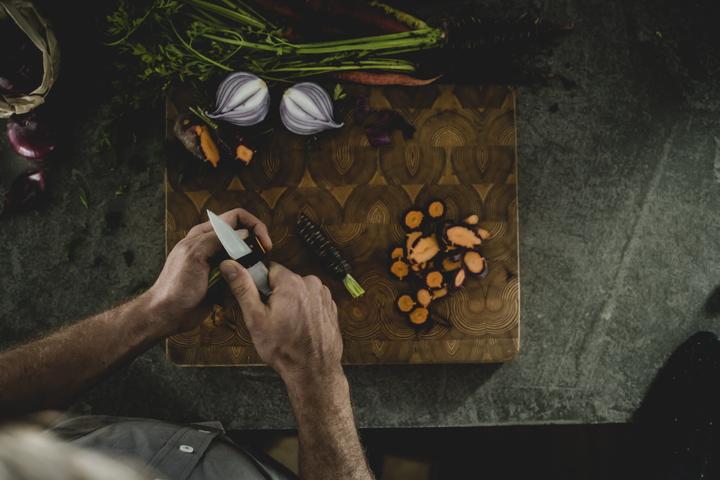 Actual product image Fiskars Norden vegetable knife, 10cm (10 cm)