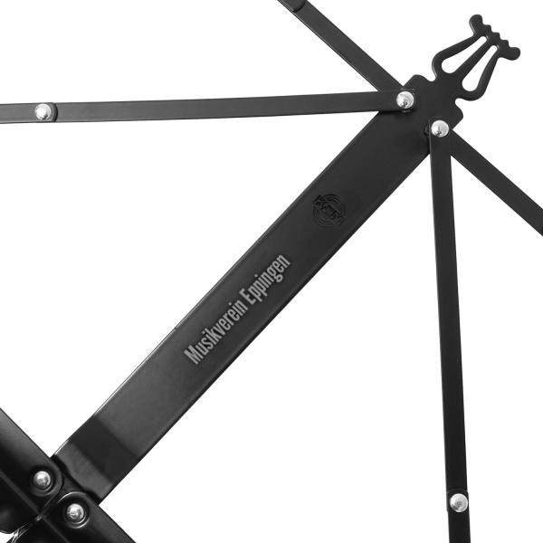 Produktbild K&M K-M 101 Notenständer Schwarz mit personalisierter Gravur