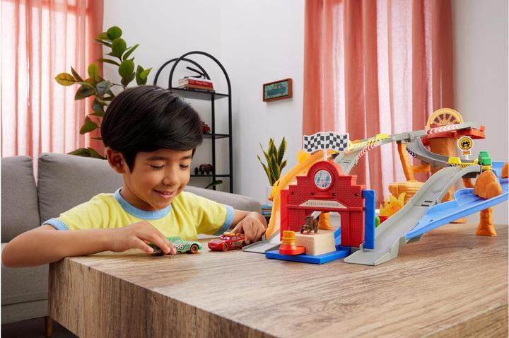 Actual product image Mattel Disney Pixar Cars Playset