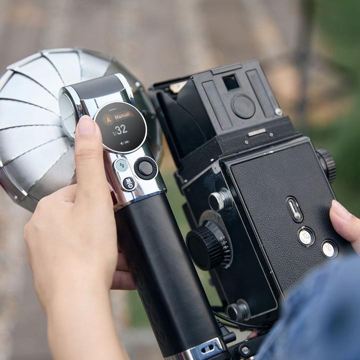 Produktbild Godox Retro-Kamerablitz (Aufsteckblitz, Canon, Fujifilm, Leica, Nikon, Olympus, Pentax, Sony, Universal)