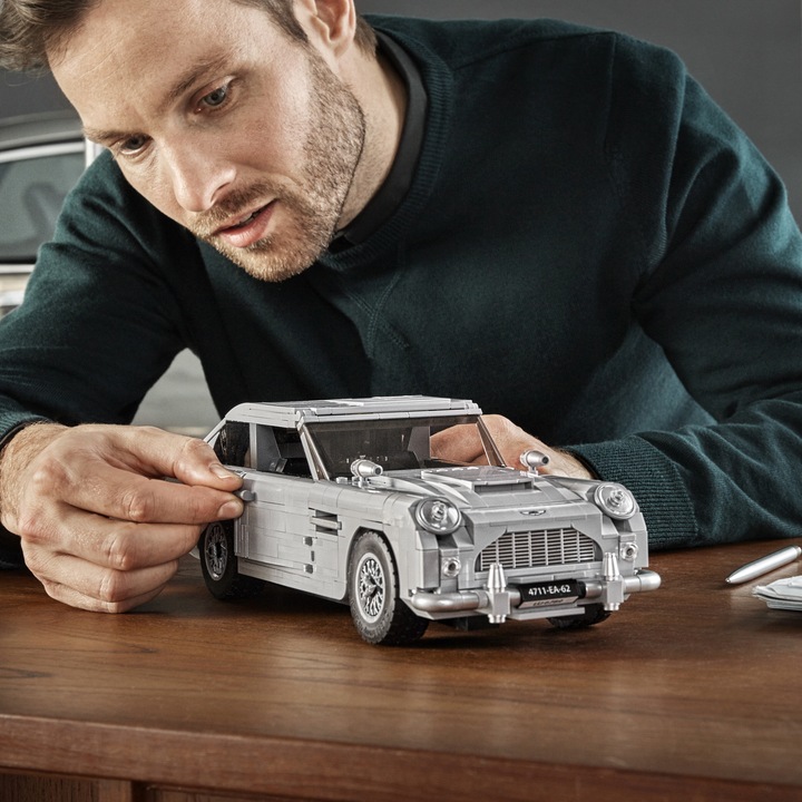 Produktbild LEGO Aston Martin DB5 (10262, LEGO Creator Expert)