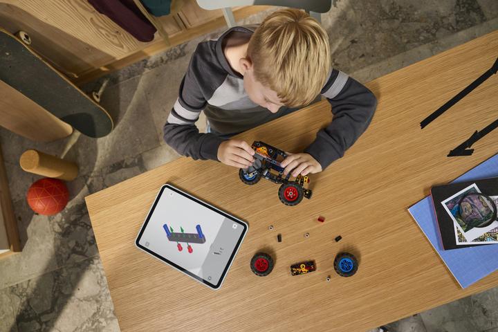 Actual product image LEGO Monster Jam Grave Digger Feuer und Eis (LEGO Technic)