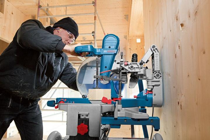 Produktbild Bosch Professional Kapp- und Gehrungssäge GCM 12 GDL, Wood