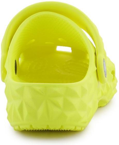 Image du produit Crocs K's Classic Geometric Clog (30)