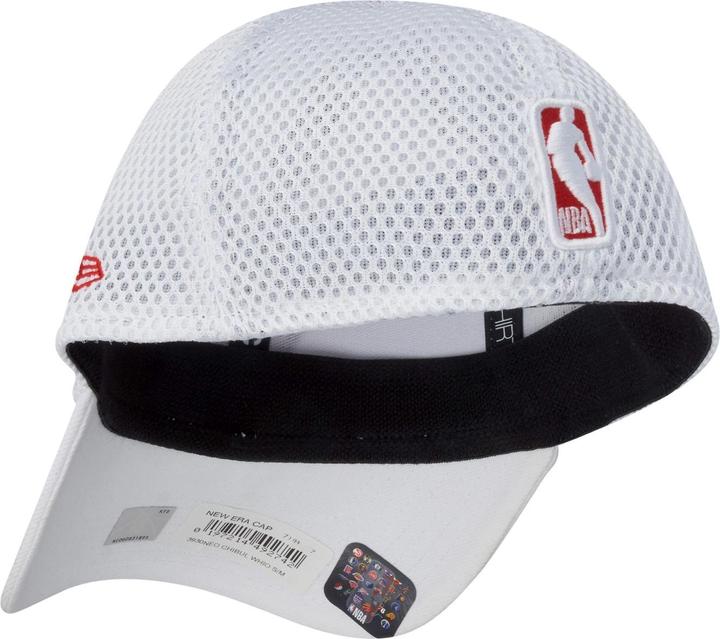 Actual product image New Era 39Thirty Stretch Mesh Cap - Chicago Bulls - L/XL (L)