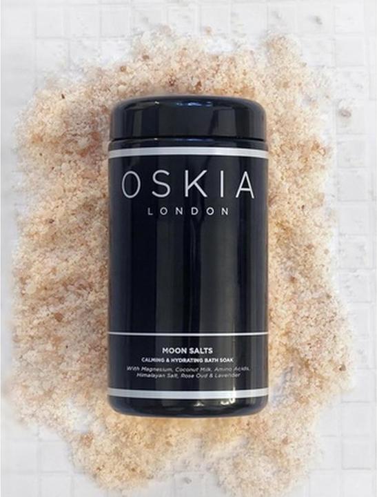 Actual product image Oskia LONDON Care Calming & Hydrating Bath Soak 500 ml (500 ml, Bath salts)