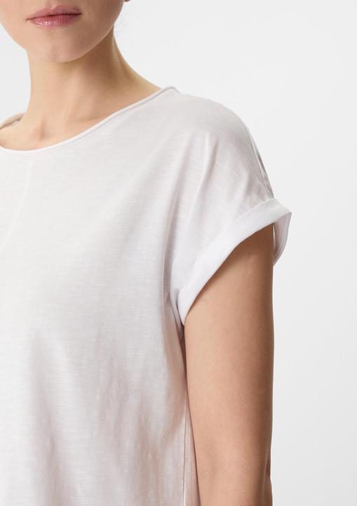 Actual product image Comma T-Shirt Jersey-T-Shirt mit fixiertem Ärmelumschlag (46)