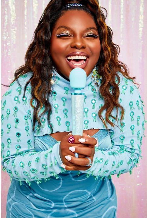 Actual product image Le Wand Petite All That Glimmers Rechargeable Vibrating Massager Blue