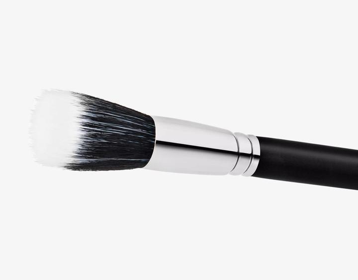 Actual product image MAC Cosmetics 187S Duo Fibre Face Brush