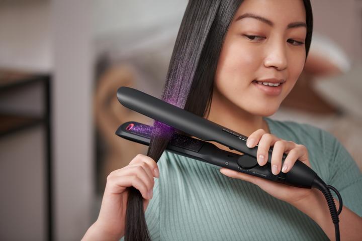 Actual product image Philips 5000 Series Hair Straightener