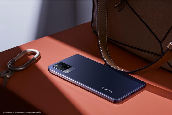 Produktbild Vivo V21 5G (128 GB, Dusk Blue, 6.44", Hybrid Dual SIM, 64 Mpx, 5G)