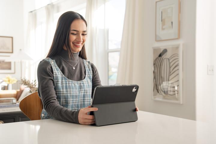 Produktbild Zagg KB ProKey 2 iPad Pro 13 M4 Bl Germa (103414678) (DE)