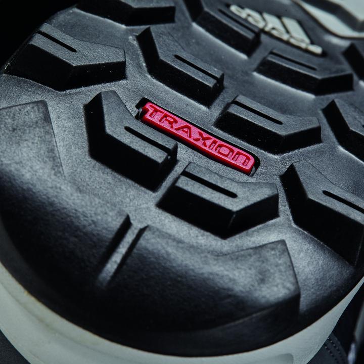 Actual product image Adidas Terrex Tivid Mid Shoes (42)