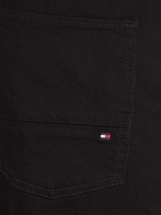Actual product image Tommy Hilfiger Core Denton Chelsea Blck (W35/L32)