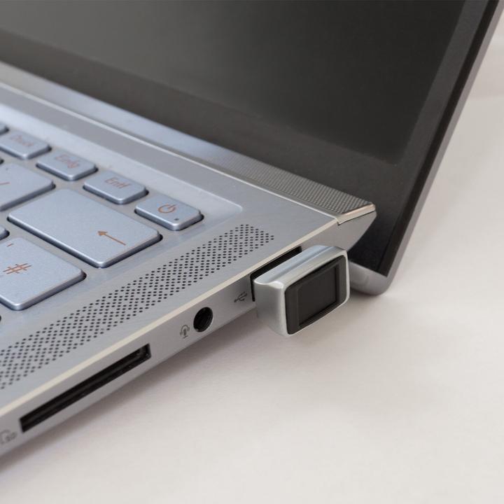 Actual product image FeinTech FPS00201 USB Fingerabdruck-Sensor für Windows Hello | Silber