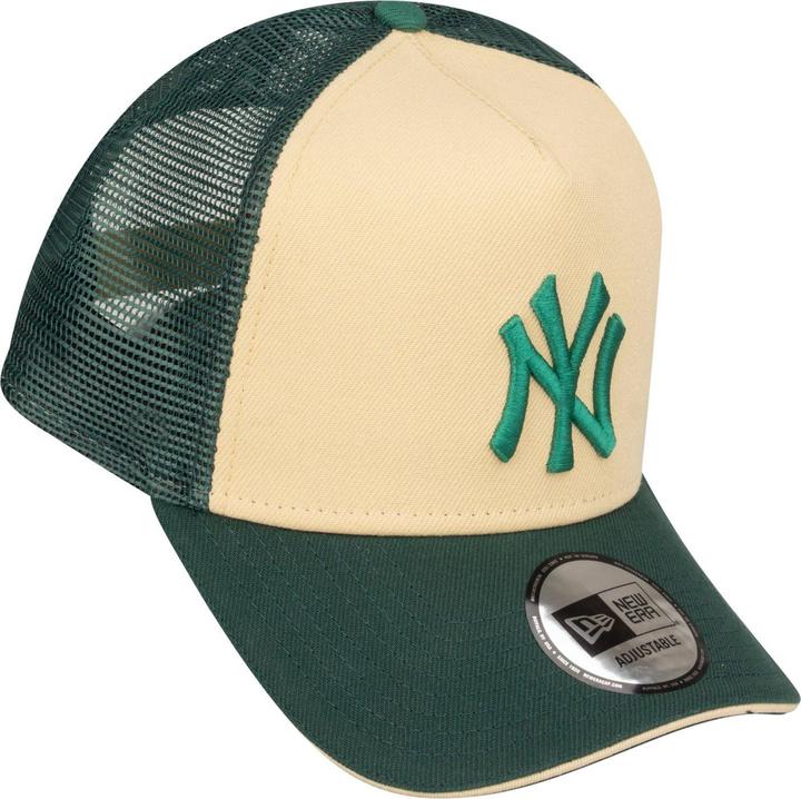 Actual product image New Era A-Frame Trucker Cap - New York Yankees beige emerald