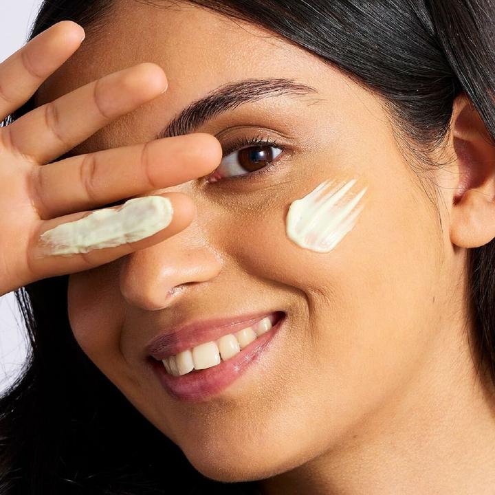 Actual product image Topicrem Mela Anti-Dark Spot Unifying Day Cream ujednolicający krem przeciw plamom na dzień SPF50+ (40 ml, Day cream, SPF 50)