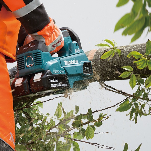 Actual product image Makita DUC306Z (Battery chain saw)