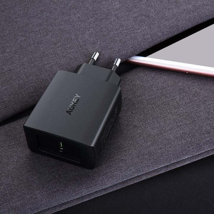Produktbild Aukey Pa-Y8 (27 W)