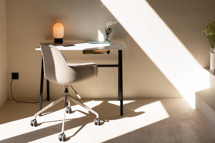 Actual product image Zuiver Table