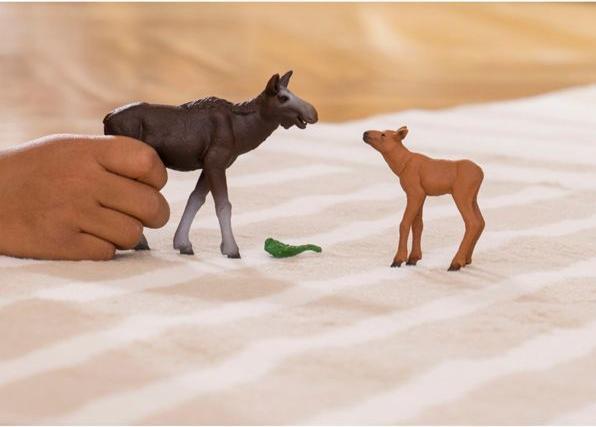 Actual product image Schleich Moose cow with calf (NatGeo)
